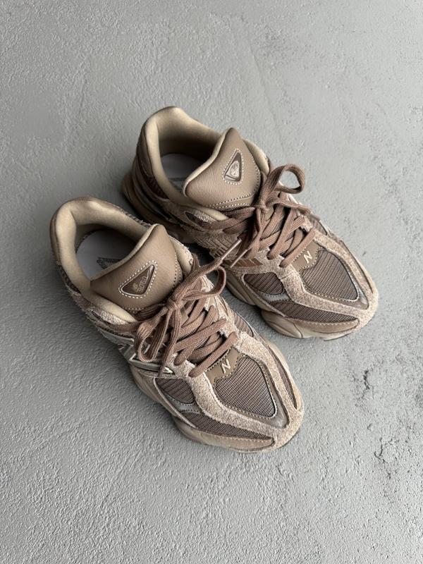 New Balance 9060 Mushroom