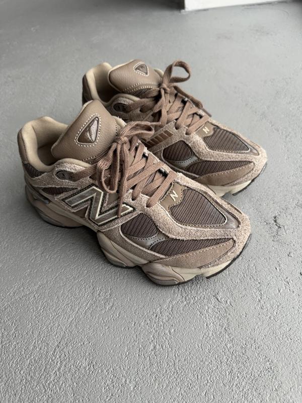 New Balance 9060 Mushroom