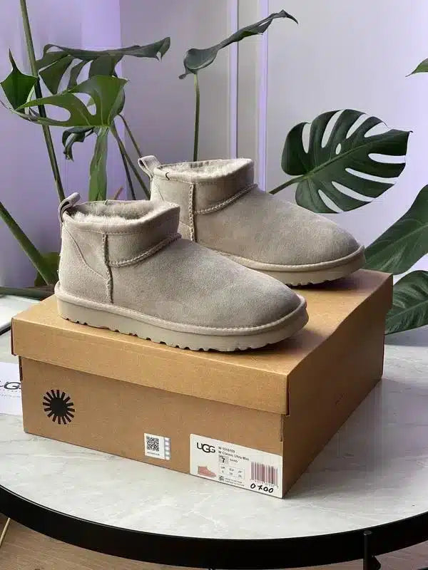 UGG Bej Mini