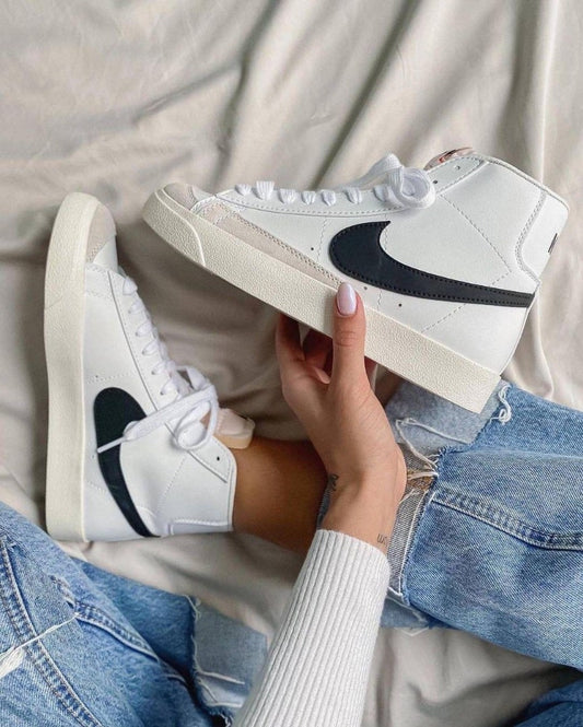 Nike Blazer  Mid 77
