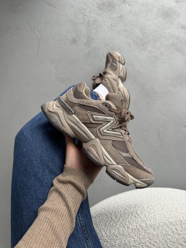 New Balance 9060 Mushroom