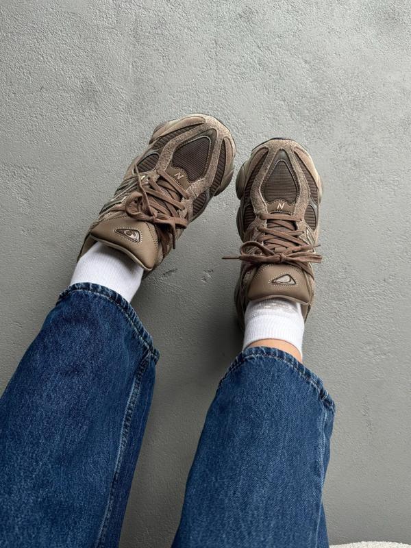 New Balance 9060 Mushroom