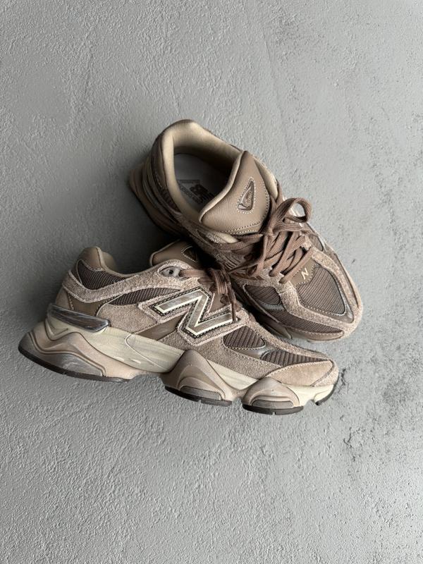 New Balance 9060 Mushroom